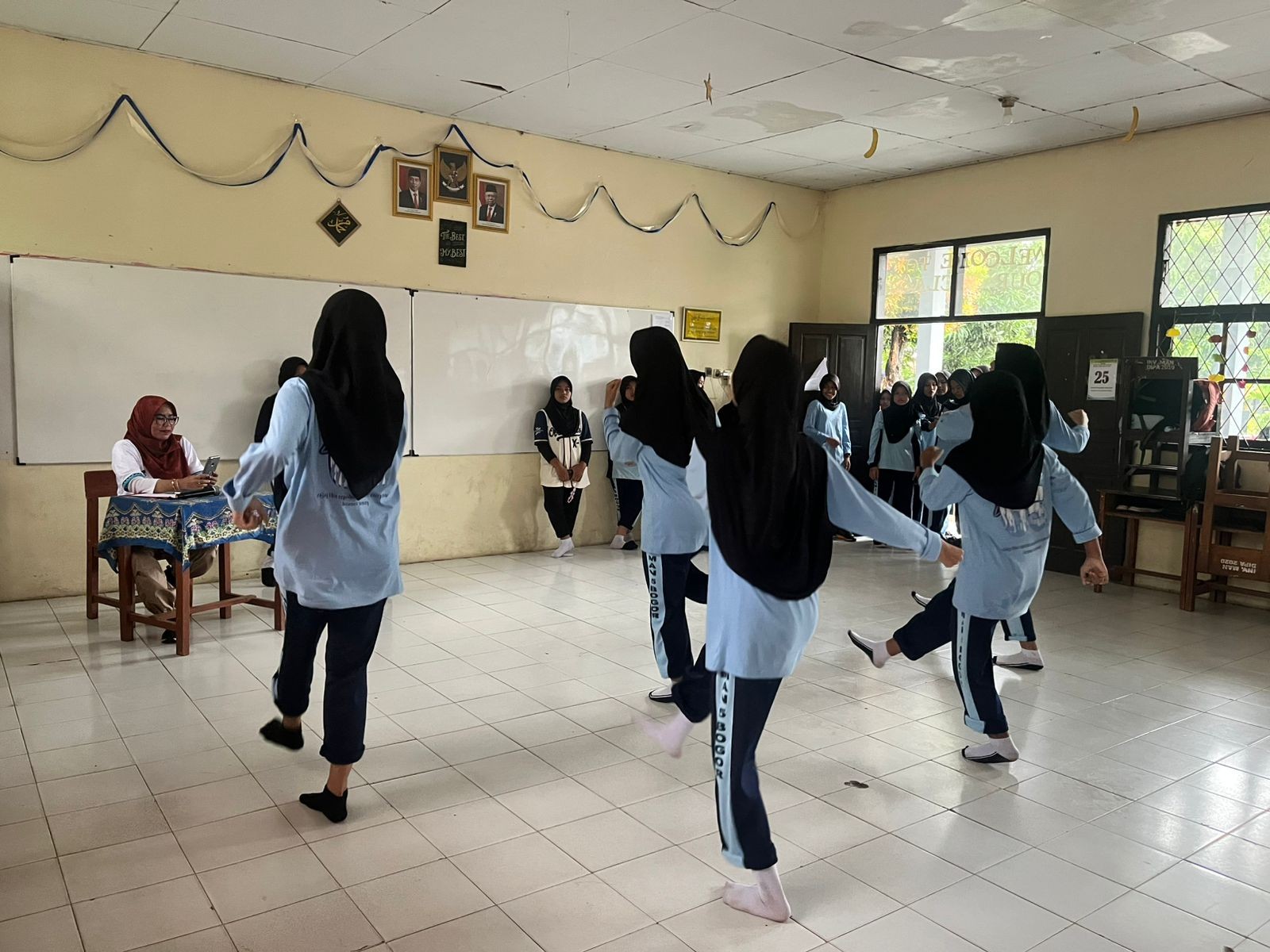 Lomba Senam Kreasi Meriahkan Class Meeting Inspira Fest 2024 di MAN 5 Bogor