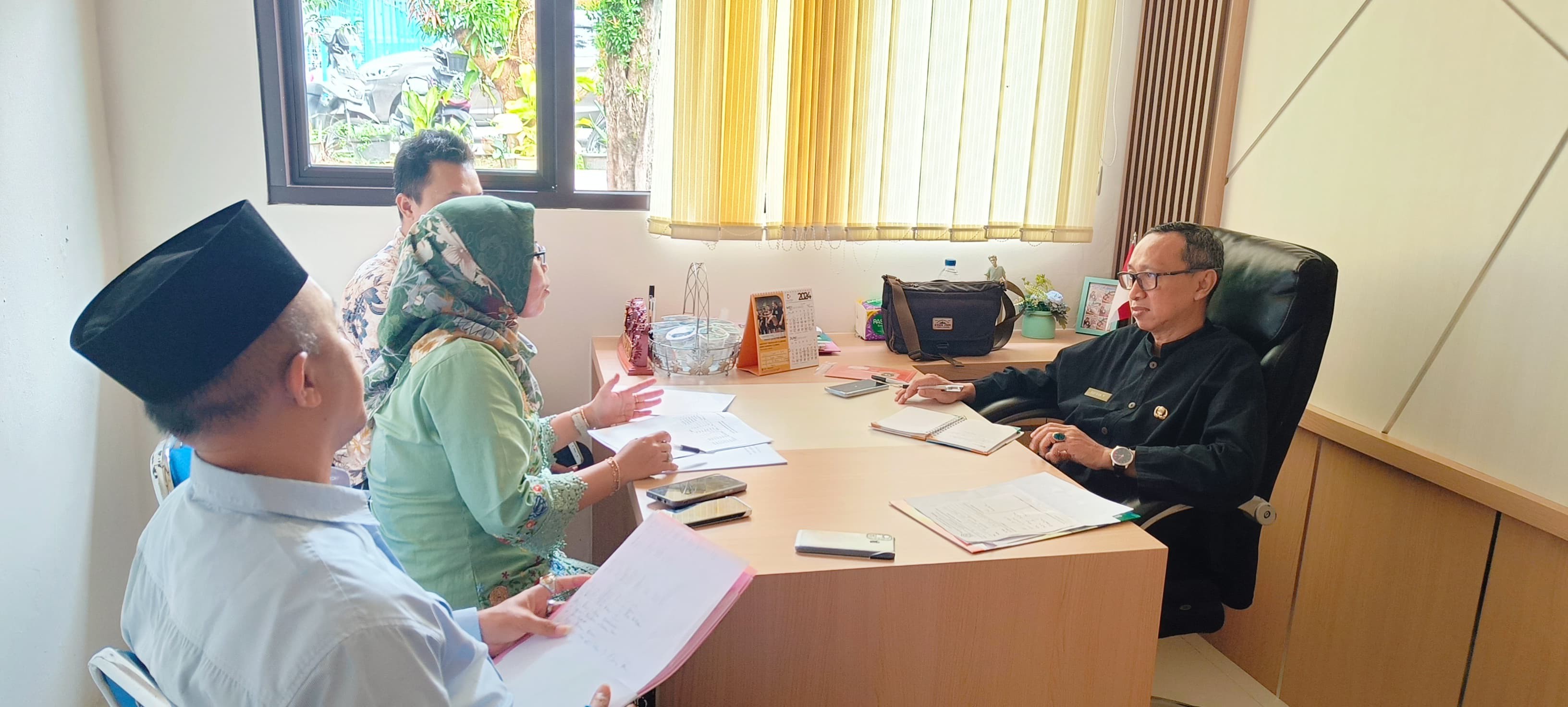 PEMAPARAN RENCANA KEGIATAN SEKOLAH RAMAH ANAK di DEPAN Plt. KEPALA MAN 5 BOGOR