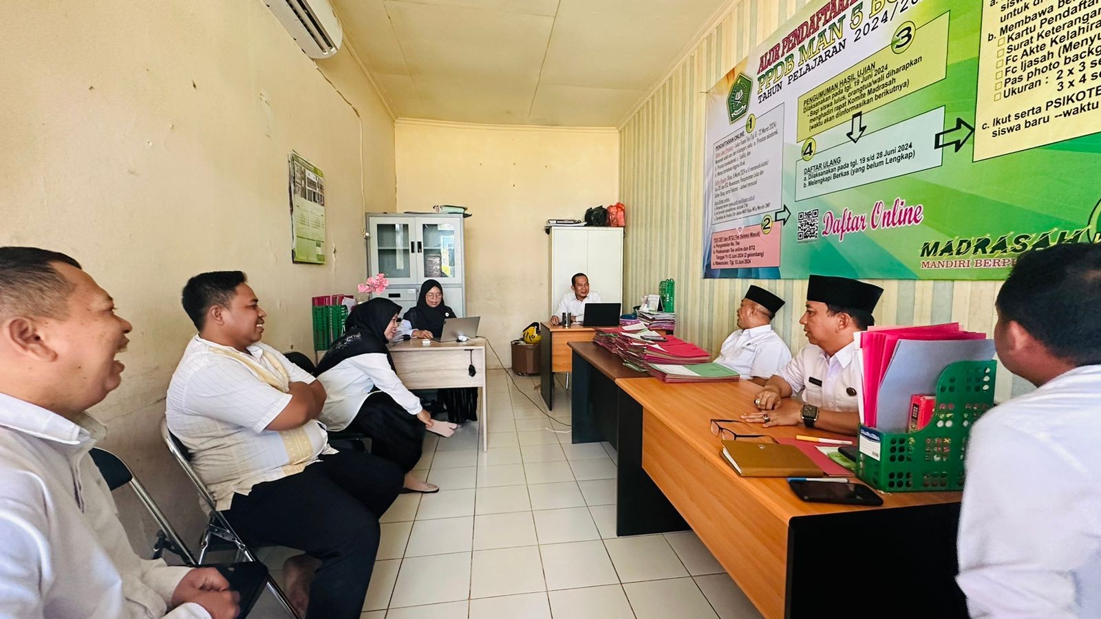 RAPAT PERSIAPAN AKHIR SELESKSI MASUK MAN 5 BOGOR JALUR REGULER  