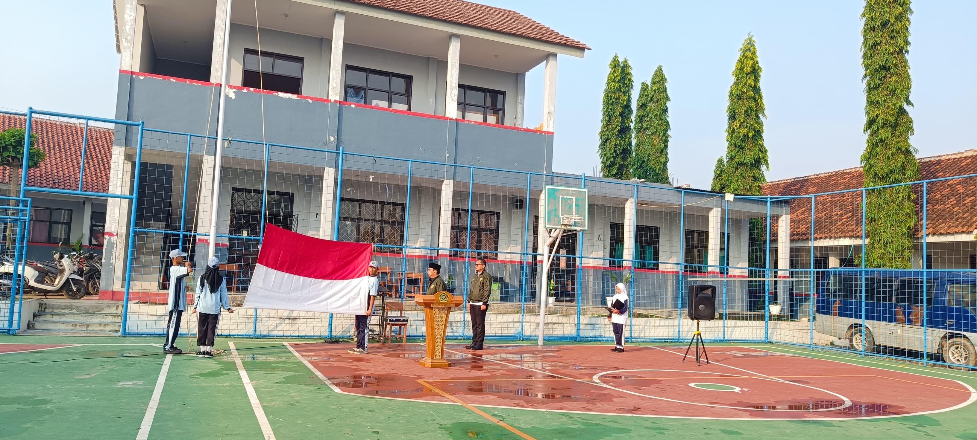 PEMBUKAAN KEGIATAN CLASSMEETING AKHIR SEMESTER GENAP TAHUN PELAJARAN 2023-2024 di MAN 5 BOGOR