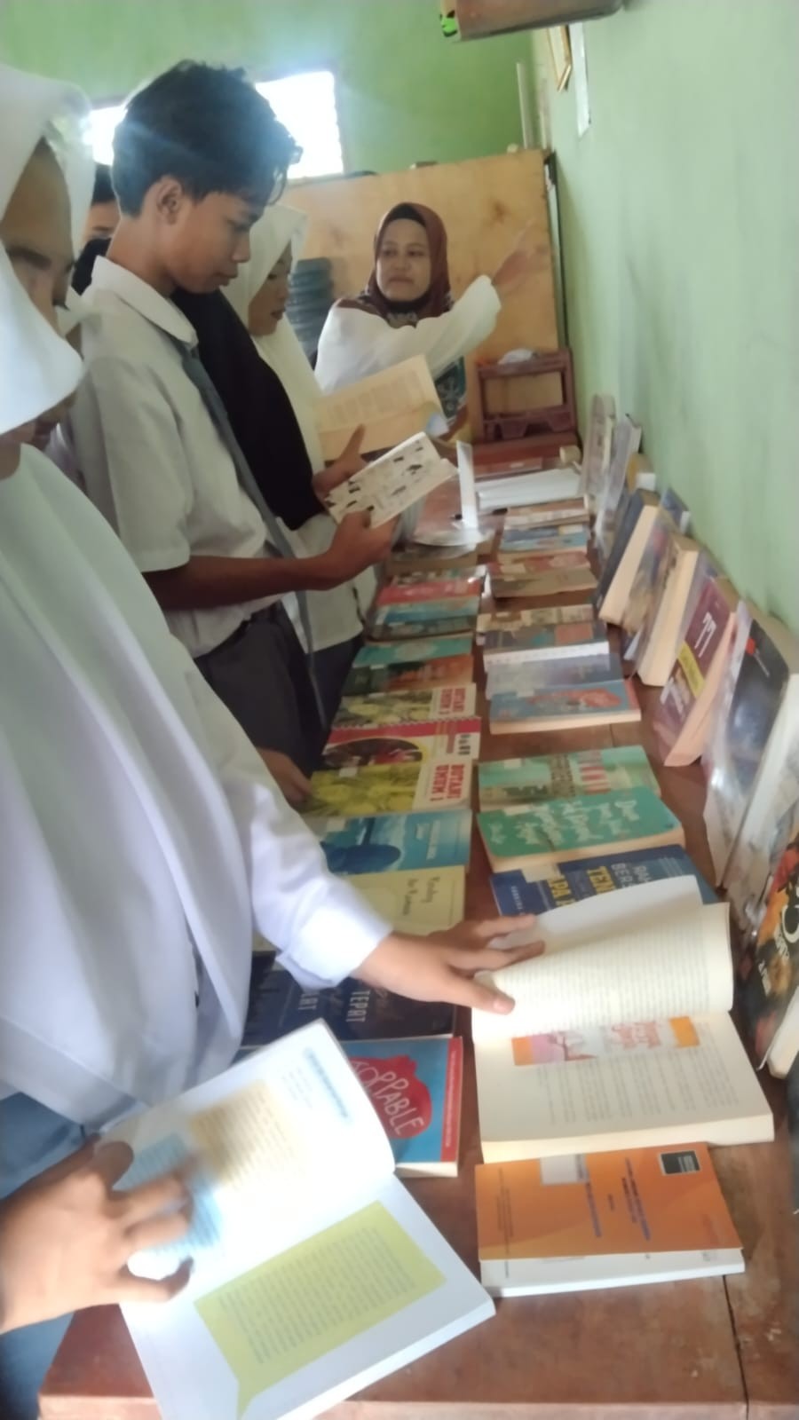 Pojok Baca Inspiratif Hadir di MAN 5 Bogor Kampus 2 untuk Mendorong Minat Baca Peserta Didik