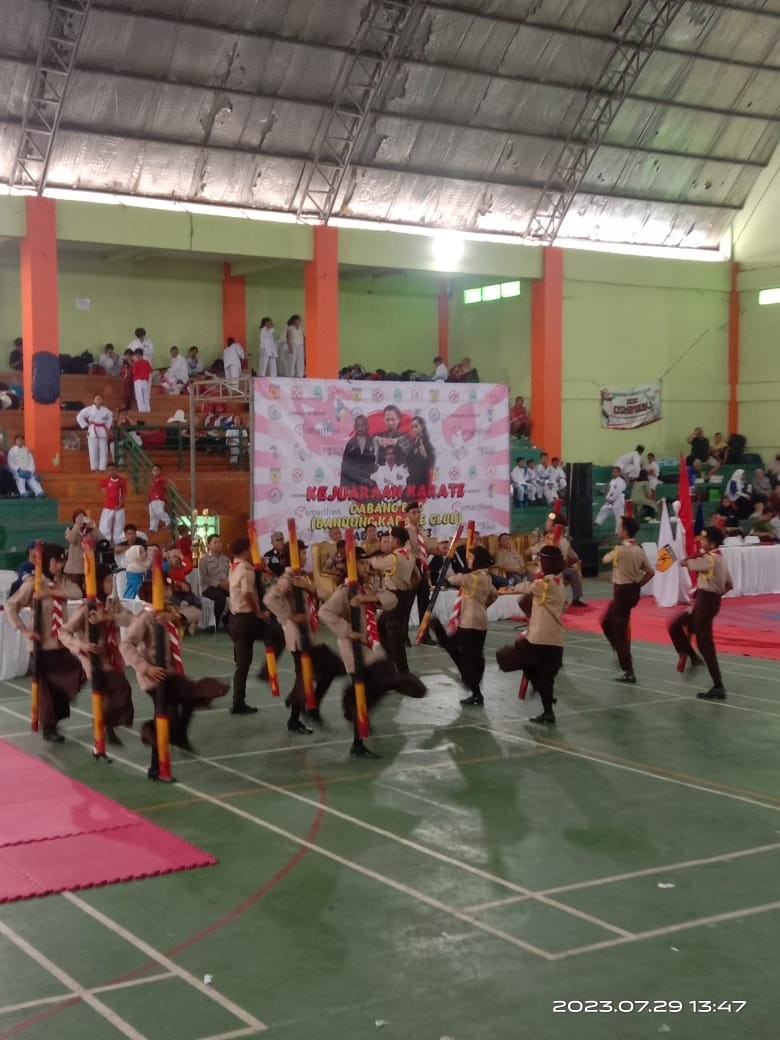 PRAMUKA MAN 5 BOGOR TURUT MERIAHKAN KEJURCAB BANDUNG KARATE CLUB